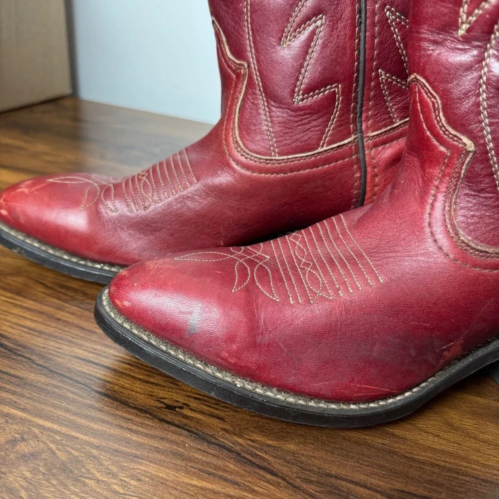 Levis Vintage Red Leather Western Cowboy Boots Mens 8M Made in USA 54358